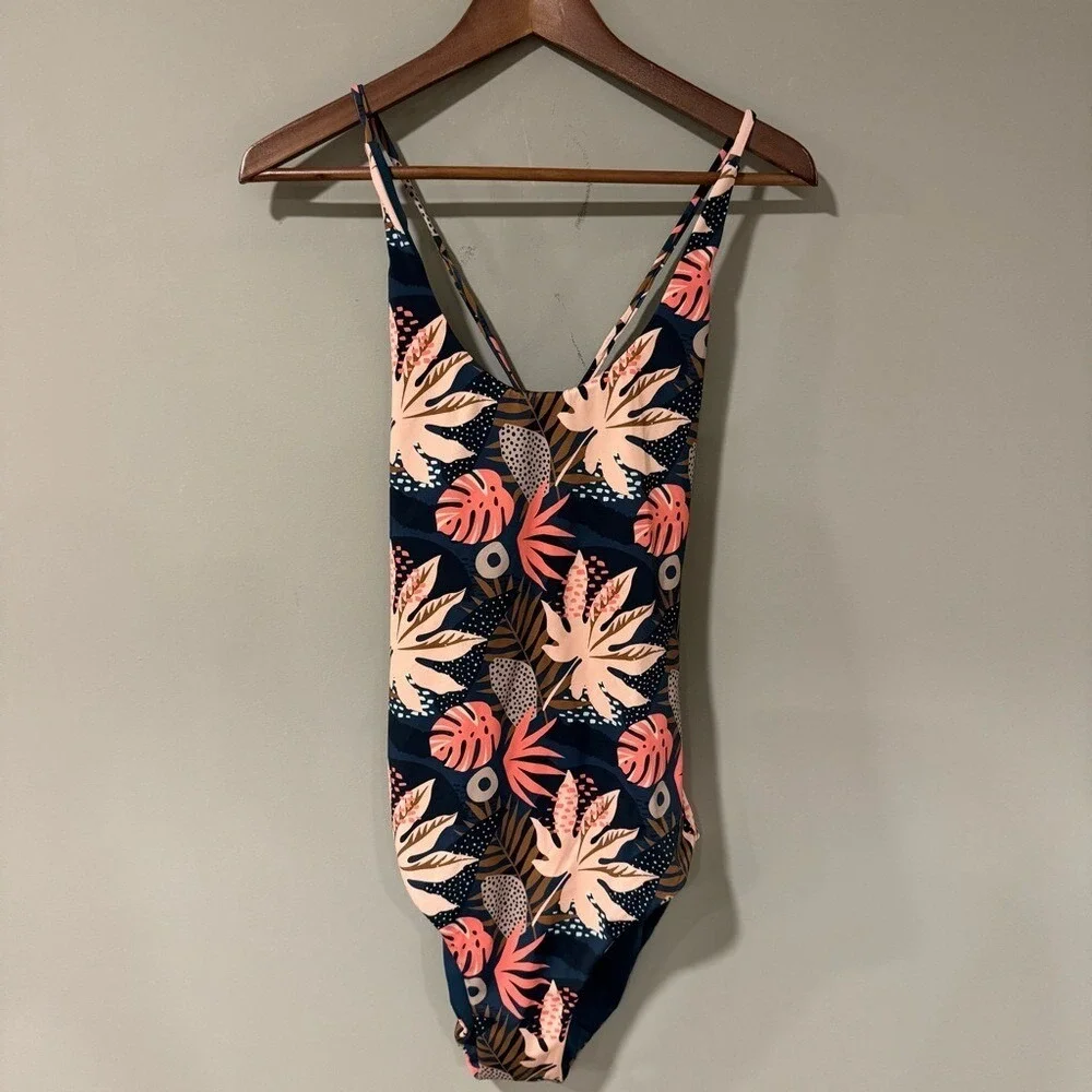 Senita Athletics One Piece Swimsuit Tropical Floral XL Navy Pink Women